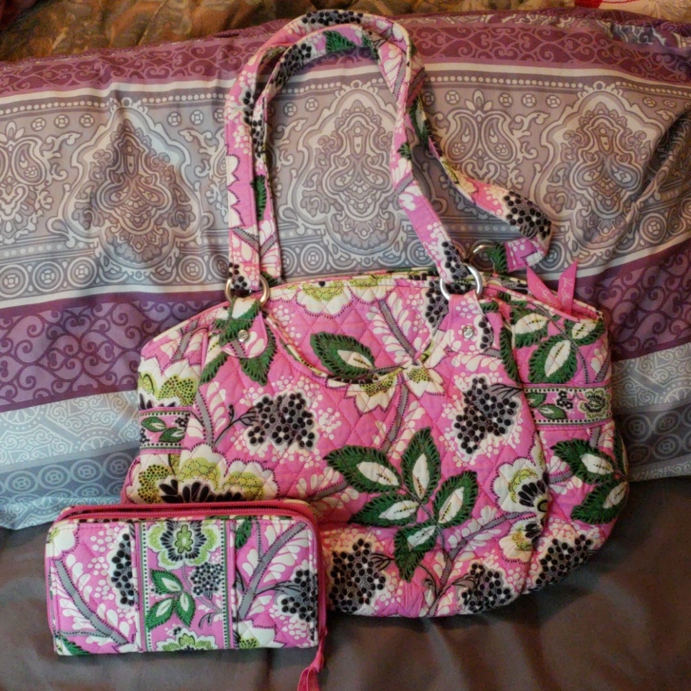 Vera Bradley matching purse and wallett